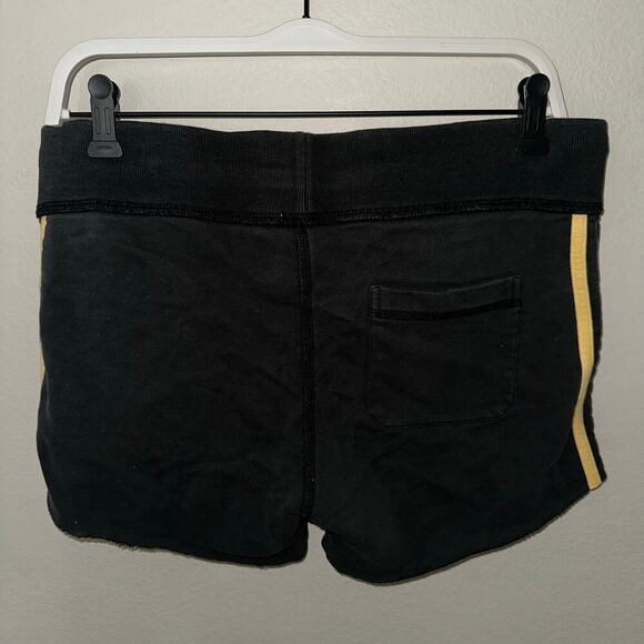 Vintage y2k Iowa Hawkeyes shorts sz m - Picture 3 of 3